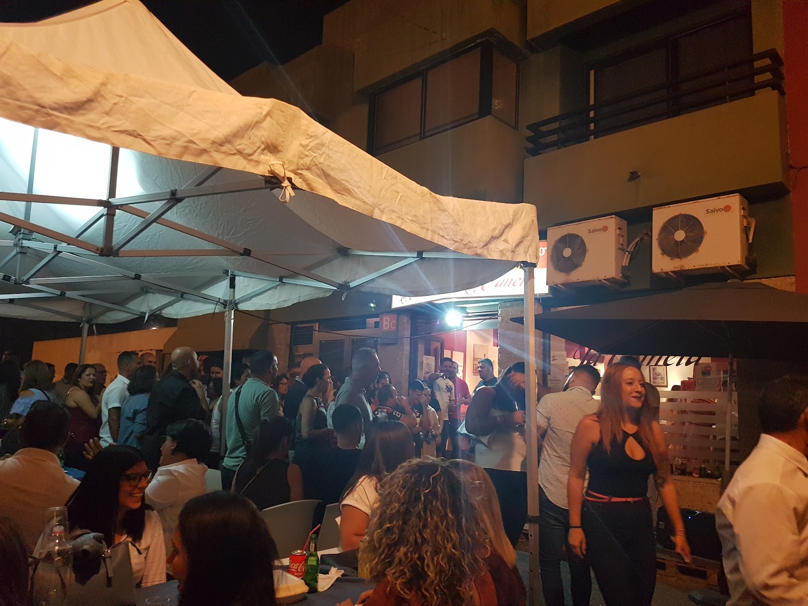 Terraza exterior de Cafetería La Canela en Telde